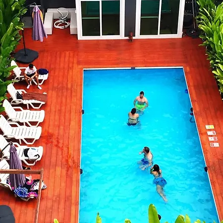 Kriss Residence