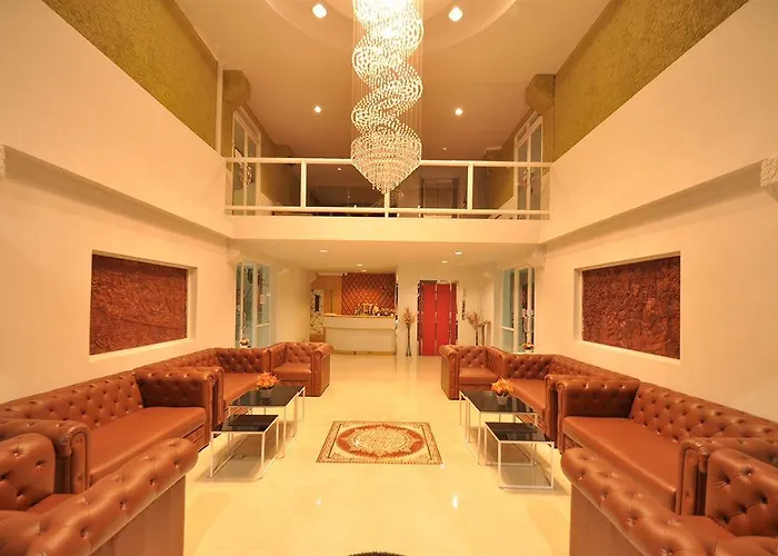 Kriss Hotel 4*